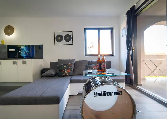 Hard&heavy Вилла Привлака