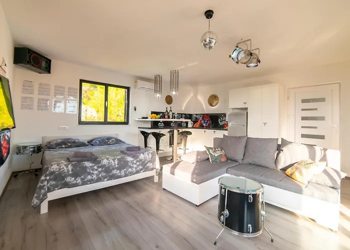 Hard&heavy Вилла *