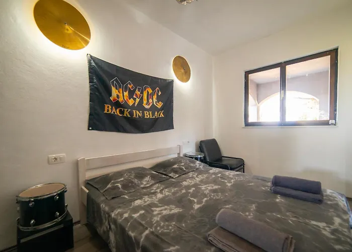 Hard&heavy Вилла